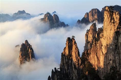 what are famous mountains in china
